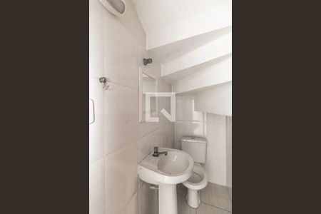 Lavabo de apartamento para alugar com 2 quartos, 64m² em Vila Ré, São Paulo