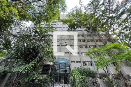 Apartamento à venda com 140m², 3 quartos e 3 vagasFachada