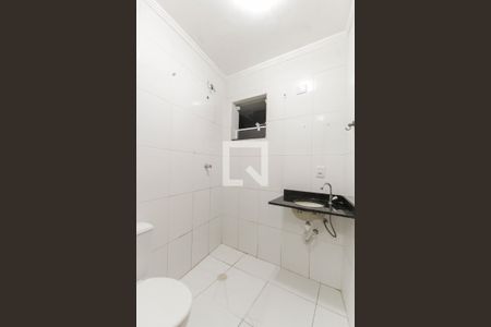 Casa de condomínio para alugar com 71m², 2 quartos e 1 vaga Casa de condomínio para alugar com 71m², 2 quartos e 1 vagaBanheiro