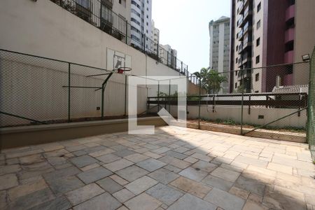 Apartamento à venda com 110m², 2 quartos e 2 vagasÁrea comum - Quadra