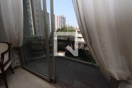 Apartamento à venda com 110m², 2 quartos e 2 vagasVaranda
