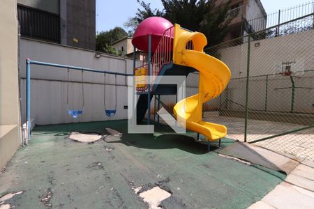 Apartamento à venda com 110m², 2 quartos e 2 vagasÁrea comum - Playground