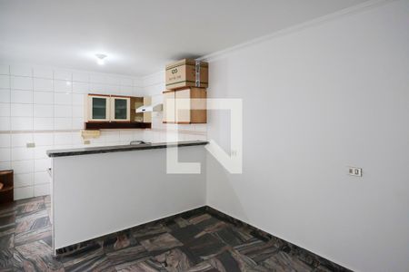 Casa para alugar com 400m², 6 quartos e 4 vagasCozinha primeiro andar