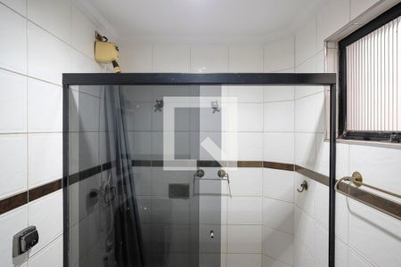 Casa para alugar com 400m², 6 quartos e 4 vagasBanheiro primeiro andar