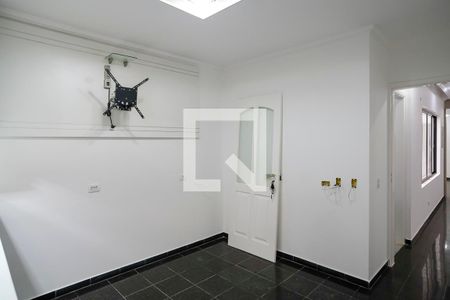 Casa para alugar com 400m², 6 quartos e 4 vagasCozinha segundo andar