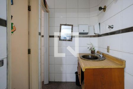 Casa para alugar com 400m², 6 quartos e 4 vagasBanheiros garagem