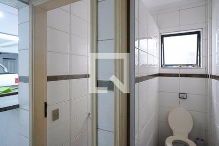 Casa para alugar com 400m², 6 quartos e 4 vagasBanheiros garagem