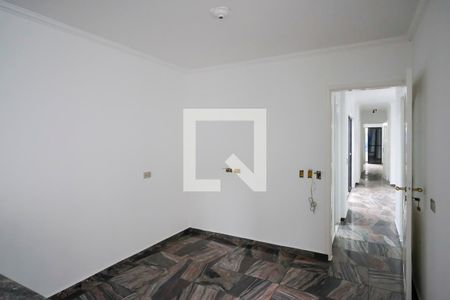 Casa para alugar com 400m², 6 quartos e 4 vagasCozinha primeiro andar