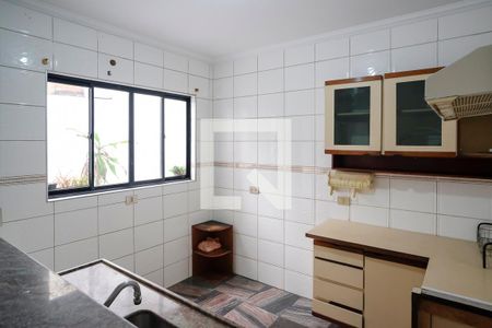 Casa para alugar com 400m², 6 quartos e 4 vagasCozinha primeiro andar