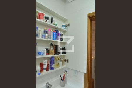 Apartamento à venda com 120m², 2 quartos e 2 vagasBanheiro