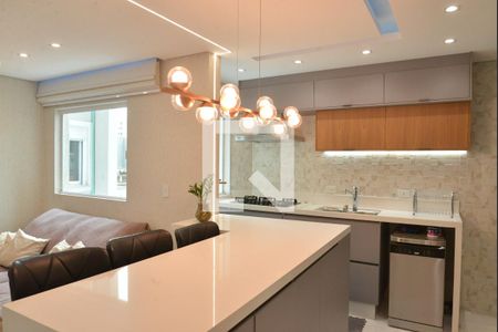 Apartamento à venda com 120m², 2 quartos e 2 vagasCozinha