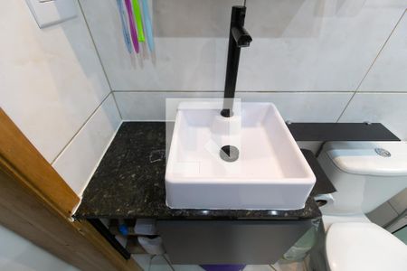 Apartamento à venda com 44m², 2 quartos e 1 vagaDetalhe banheiro