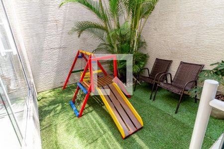 Casa à venda com 390m², 4 quartos e 2 vagas Casa à venda com 390m², 4 quartos e 2 vagasPlayground