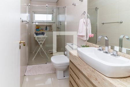 Casa à venda com 390m², 4 quartos e 2 vagas Casa à venda com 390m², 4 quartos e 2 vagasBanheiro