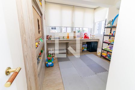 Casa à venda com 390m², 4 quartos e 2 vagas Casa à venda com 390m², 4 quartos e 2 vagasQuarto 2