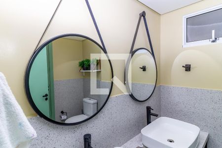 Casa à venda com 390m², 4 quartos e 2 vagas Casa à venda com 390m², 4 quartos e 2 vagasBanheiro da Suíte 2