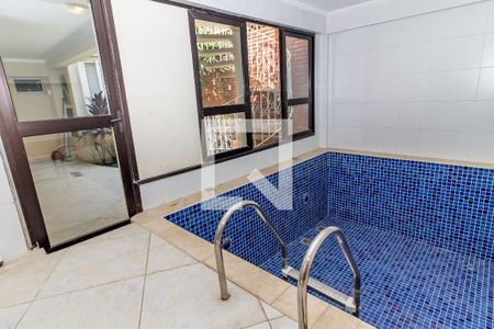 Casa à venda com 390m², 4 quartos e 2 vagas Casa à venda com 390m², 4 quartos e 2 vagasPiscina