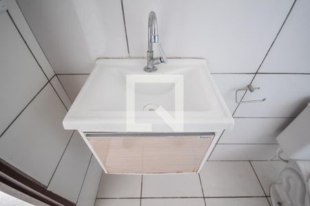 Banheiro de casa para alugar com 1 quarto, 55m² em Novo Osasco, Osasco