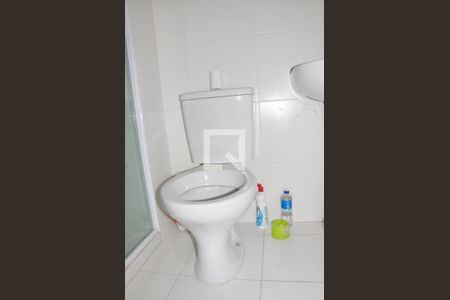 Apartamento para alugar com 36m², 2 quartos e sem vagaDetalhe - Banheiro Social