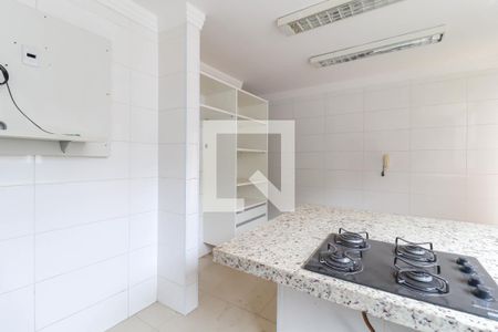 Casa à venda com 250m², 3 quartos e 5 vagas Casa à venda com 250m², 3 quartos e 5 vagasCozinha e Área de Serviço