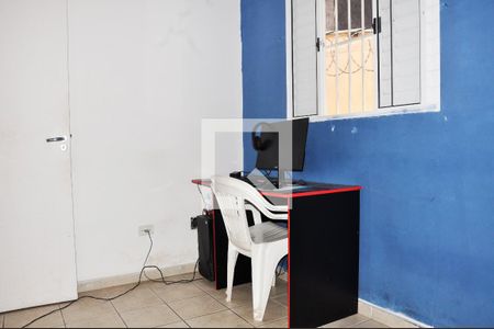 Casa de condomínio para alugar com 100m², 2 quartos e 2 vagasQuarto 02