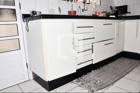 Casa de condomínio para alugar com 100m², 2 quartos e 2 vagasCozinha