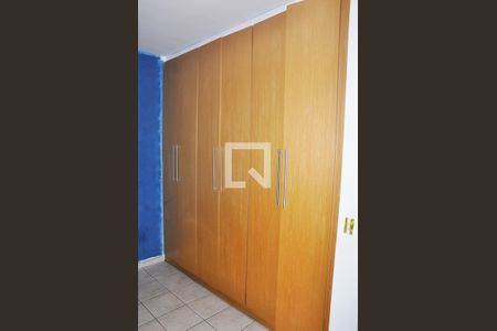 Casa de condomínio para alugar com 100m², 2 quartos e 2 vagasQuarto 02