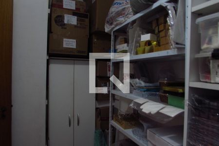 Casa à venda com 250m², 3 quartos e 4 vagasQuarto de Serviço