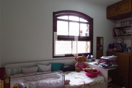 Casa à venda com 250m², 3 quartos e 4 vagasSuíte 2