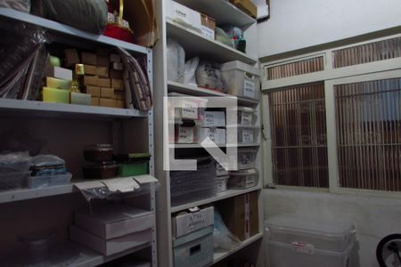 Casa à venda com 250m², 3 quartos e 4 vagasQuarto de Serviço