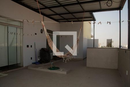 Apartamento à venda com 145m², 3 quartos e 2 vagas Apartamento à venda com 145m², 3 quartos e 2 vagasTerraço