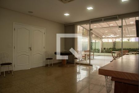 Apartamento à venda com 145m², 3 quartos e 2 vagas Apartamento à venda com 145m², 3 quartos e 2 vagasÁrea comum - Salão de festas