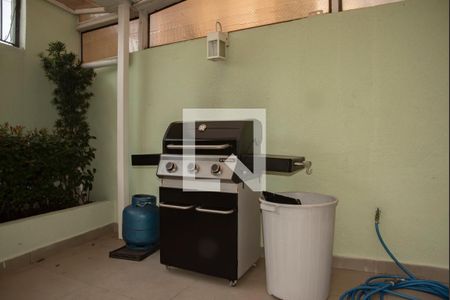 Apartamento à venda com 145m², 3 quartos e 2 vagas Apartamento à venda com 145m², 3 quartos e 2 vagasÁrea comum - Churrasqueira