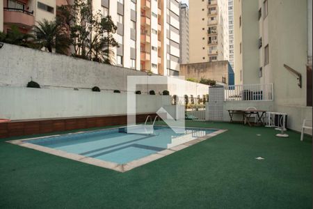 Apartamento à venda com 145m², 3 quartos e 2 vagas Apartamento à venda com 145m², 3 quartos e 2 vagasÁrea comum - Piscina