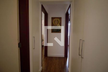 Apartamento à venda com 101m², 3 quartos e 2 vagas Apartamento à venda com 101m², 3 quartos e 2 vagasCorredor