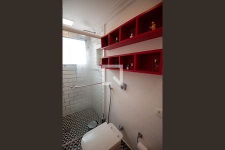 Apartamento à venda com 101m², 3 quartos e 2 vagas Apartamento à venda com 101m², 3 quartos e 2 vagasBanheiro da Suíte