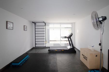 Apartamento à venda com 101m², 3 quartos e 2 vagas Apartamento à venda com 101m², 3 quartos e 2 vagasÁrea comum - Academia