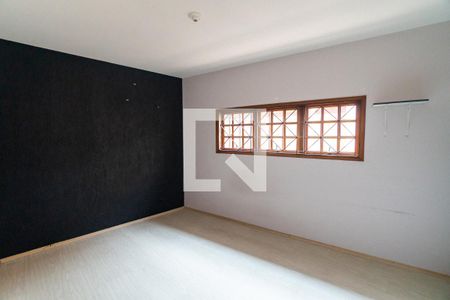 Casa à venda com 189m², 3 quartos e 6 vagasQuarto 2