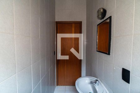 Casa à venda com 189m², 3 quartos e 6 vagasBanheiro Social