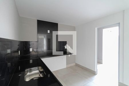 Apartamento à venda com 160m², 3 quartos e 3 vagas Apartamento à venda com 160m², 3 quartos e 3 vagasCozinha