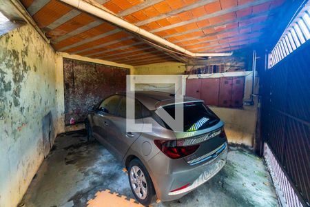 Garagem de casa à venda com 5 quartos, 300m² em Vila do Encontro, São Paulo