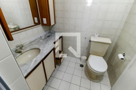 Apartamento à venda com 70m², 2 quartos e 2 vagas Apartamento à venda com 70m², 2 quartos e 2 vagasBanheiro