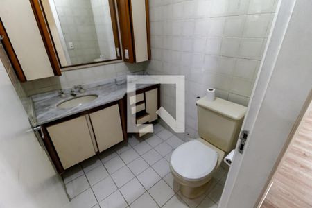 Apartamento à venda com 70m², 2 quartos e 2 vagas Apartamento à venda com 70m², 2 quartos e 2 vagasBanheiro