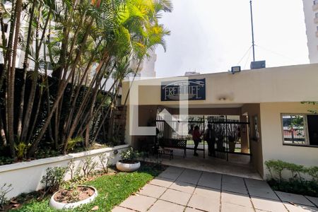 Apartamento à venda com 70m², 2 quartos e 2 vagas Apartamento à venda com 70m², 2 quartos e 2 vagasFachada e portaria