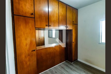 Apartamento à venda com 70m², 2 quartos e 2 vagas Apartamento à venda com 70m², 2 quartos e 2 vagasQuarto 2 - Armários