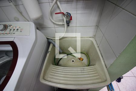 Casa de condomínio à venda com 130m², 3 quartos e 2 vagasÁrea de Serviço