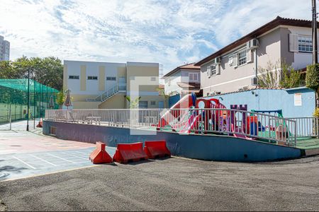 Casa de condomínio à venda com 130m², 3 quartos e 2 vagasÁrea comum