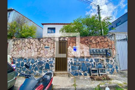 Casa para alugar com 120m², 3 quartos e sem vagaFachada