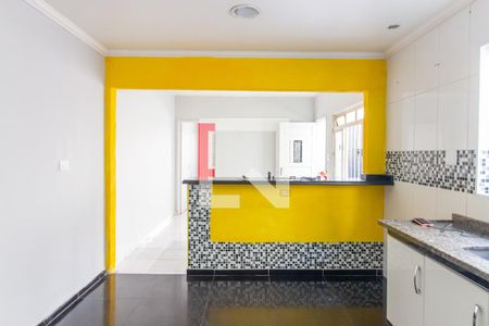 Casa à venda com 200m², 2 quartos e 2 vagasCozinha