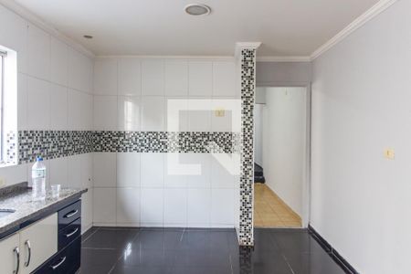 Casa à venda com 200m², 2 quartos e 2 vagasCozinha